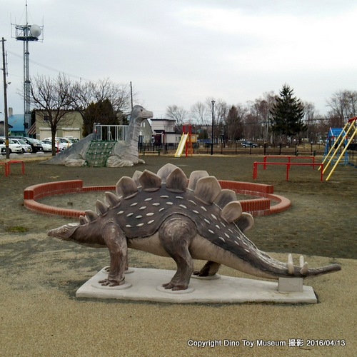 グリーンベルト（東雲町かいじゅう広場）のステゴサウルス