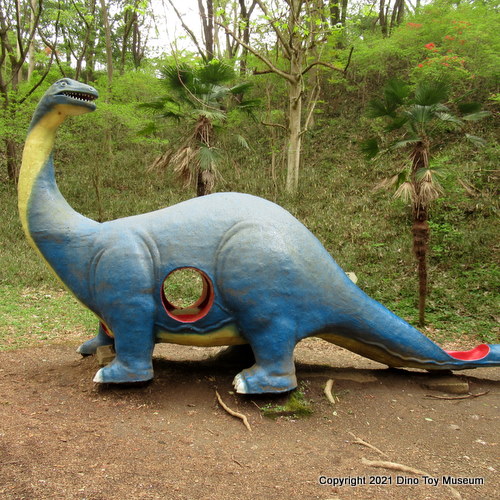 水戸市森林公園のプラテオサウルス