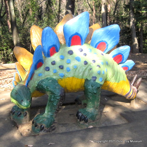 埼玉県こども動物自然公園のステゴサウルス