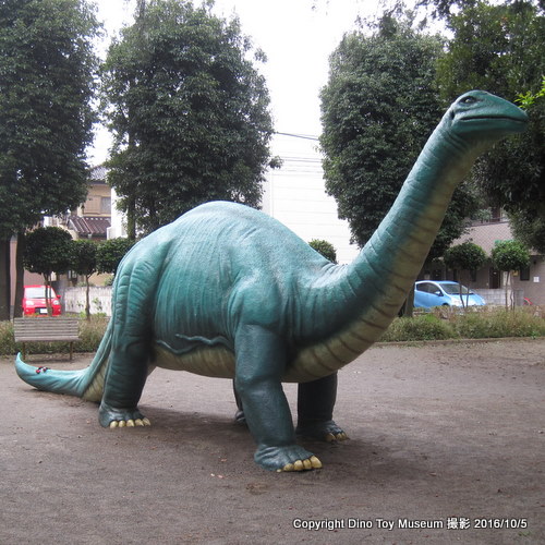 東習志野ふれあい広場のブロントサウルス
