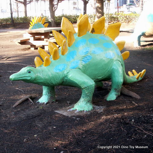 子供の森公園のステゴサウルス