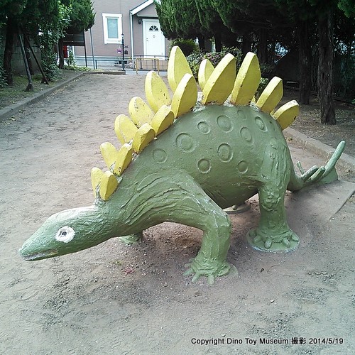 ほんごう公園のステゴサウルス