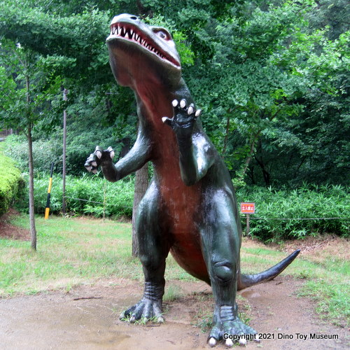 茶臼山恐竜公園のテコドントサウルス