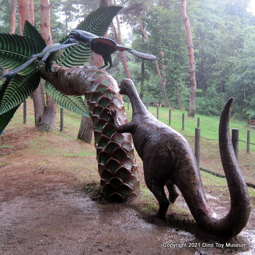 茶臼山恐竜公園のオルニトレステス