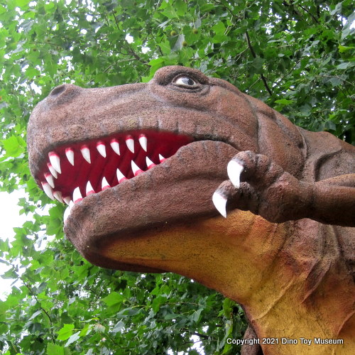 茶臼山恐竜公園のティラノサウルス（親子）