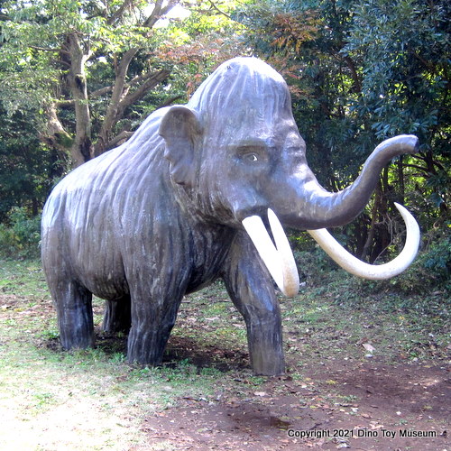 館長の恐竜おもちゃ発掘記 日本全国恐竜公園 恐竜ファイル