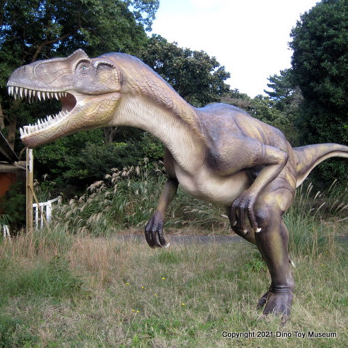 伊豆アニマルキングダム　恐竜が棲む森のアロサウルス