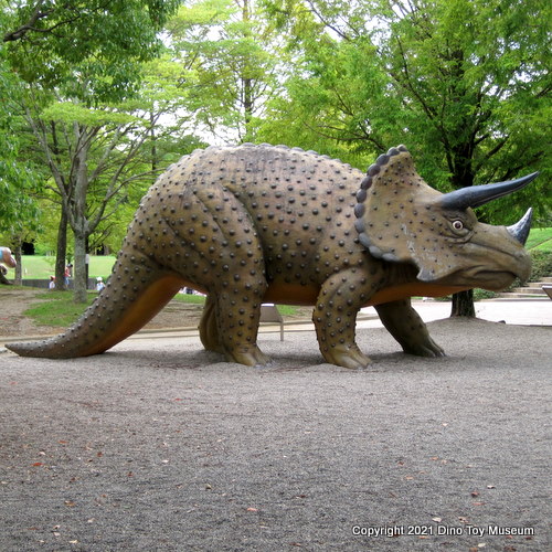 豊橋総合動植物公園　自然史博物館　のんほいパークのトリケラトプス