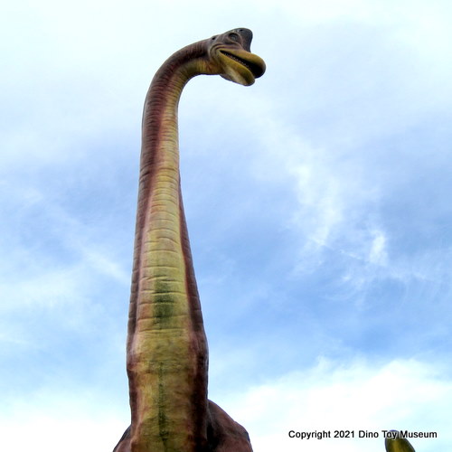豊橋総合動植物公園　自然史博物館　のんほいパークのブラキオサウルス