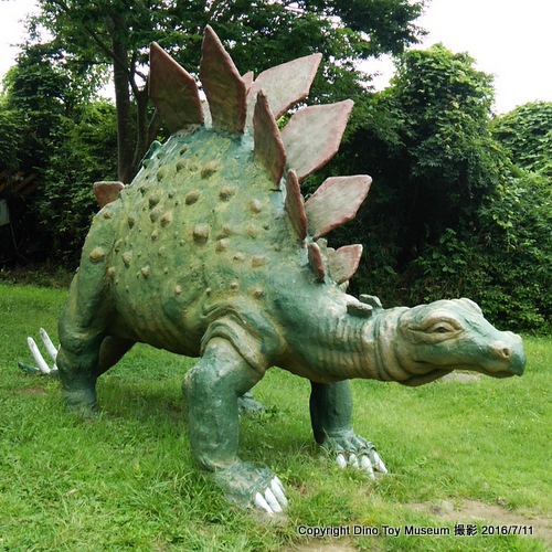 和歌山市森林公園のステゴサウルス