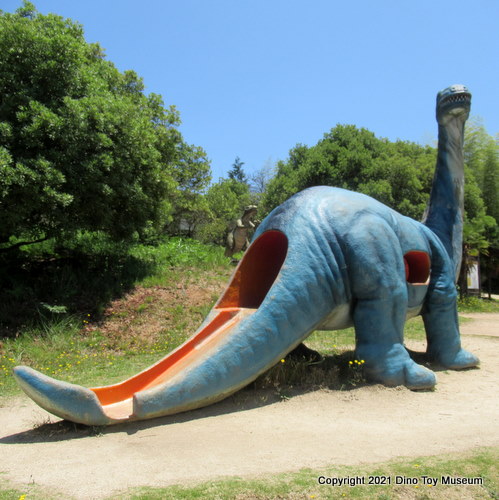 蜂ヶ峯総合公園・恐竜の森のプラテオサウルス