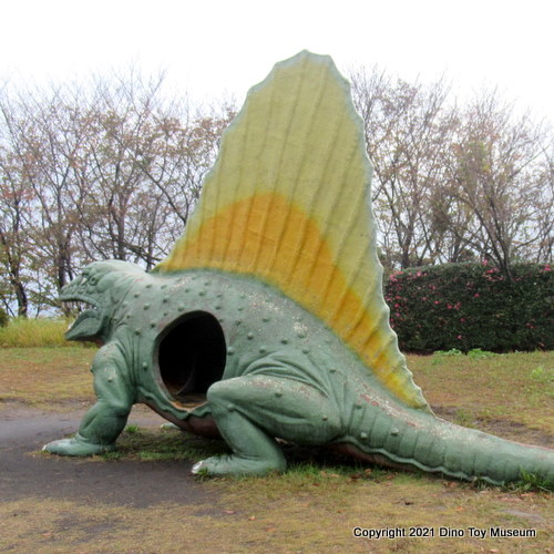 桜島自然恐竜公園のディメトロドン